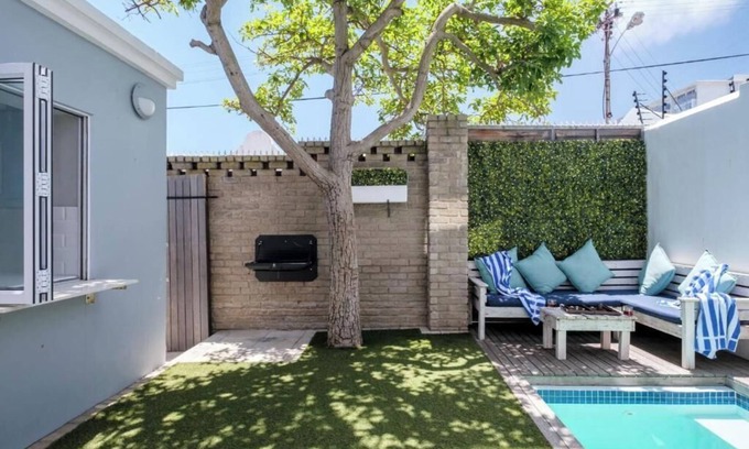 Cape Town Casa | Stunning Sea Point Family Home With Private Swimming Pool