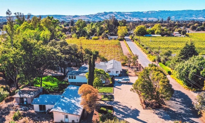 Sonoma Casa | Impresionante casa de Sonoma, 10 acres - ¡Recientemente renovado!