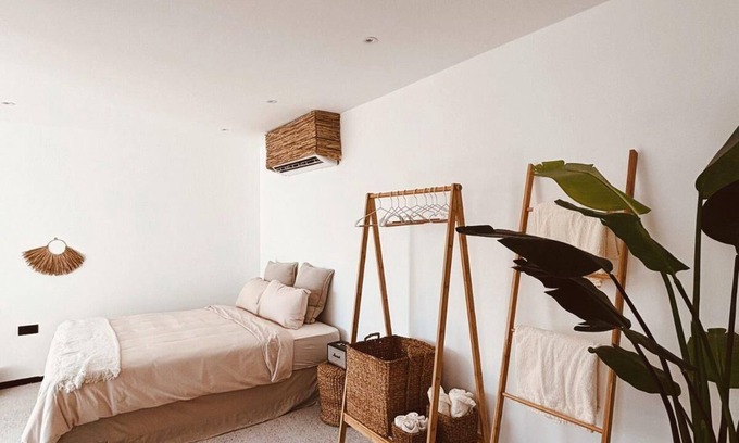 Deira Apartamento | Stunning Studio in a Villa with Pool and Burj Khalifa View