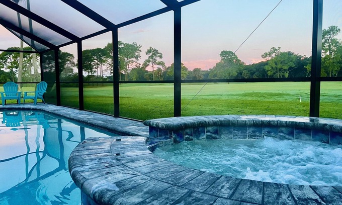 Burnt Store Casa | Stunning Sunsets-Heated Pool and Spa-Golf Course Views