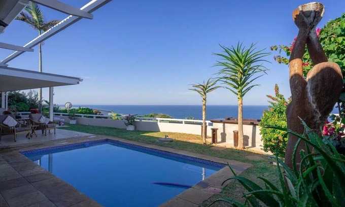 Shaka's Rock Chalet De Esquí | Stunning three and a half bedroom Dolphin Coast chalet on Chakas Rock pools