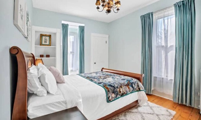 Racine Casa | Stunning Victorian Gem -5b/4.5bath