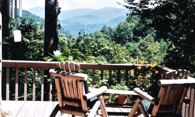 Roan Mountain Cabina | Impresionante vista, casa de árbol de lujo aislada, State Park Resort, Appalachian Trail