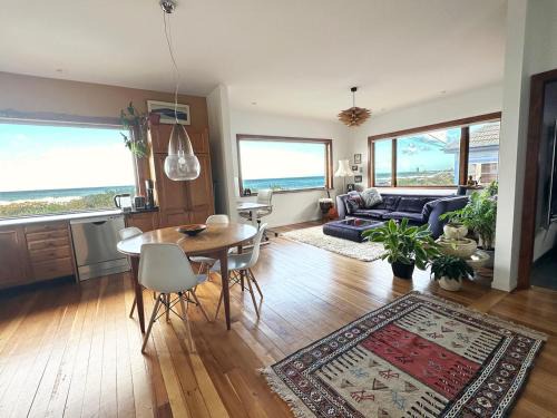 Houghton Bay Casa | Stunning Views Ocean-front