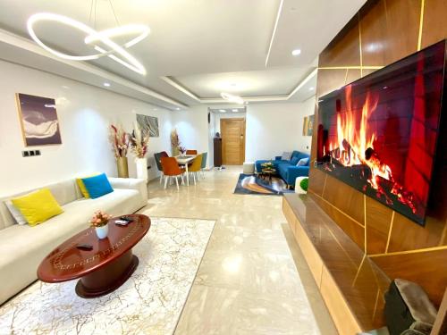 Maarif Apartamento | Stunning Views & Prime Location!