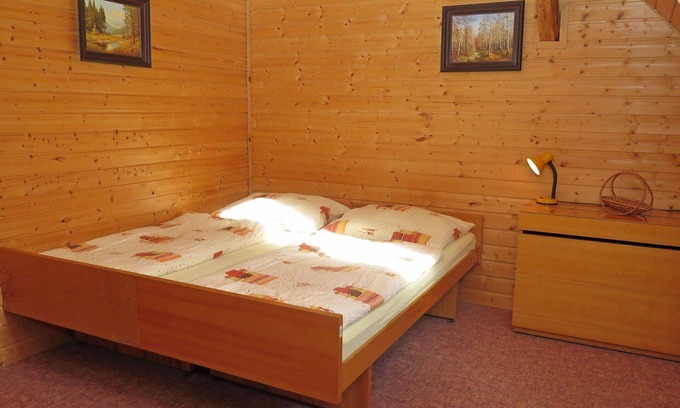 Lenora Casa | Estupenda casa de vacaciones para 11 personas con TV, patio y mascotas permitida