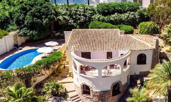Mar Azul Villa | Impresionante "Villa Mar Azul" con vistas al mar y a la montaña, piscina privada, A/C y Wi-Fi