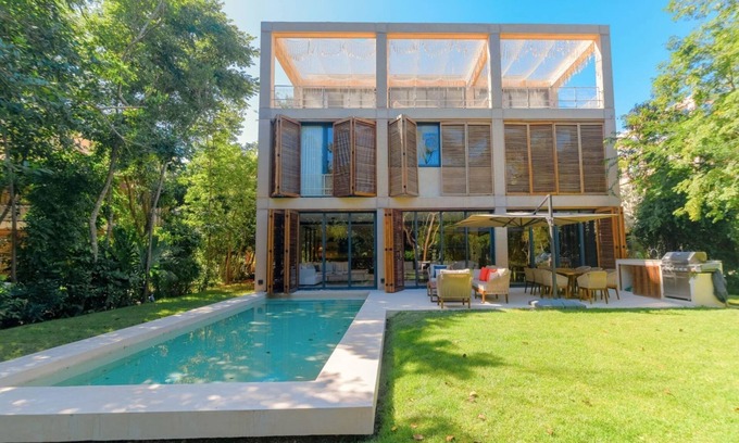 Villa Juarez Villa | Stunning Villa Solana 6BR Golf Course | Corasol