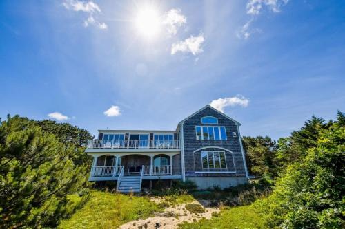 North Eastham Casa | Stunning Water Views by Private Beach