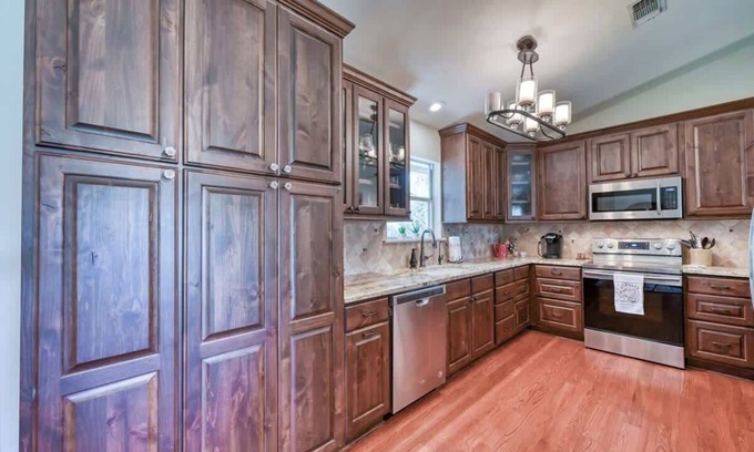 Blanco Casa | Stunninghome on The Blanco River