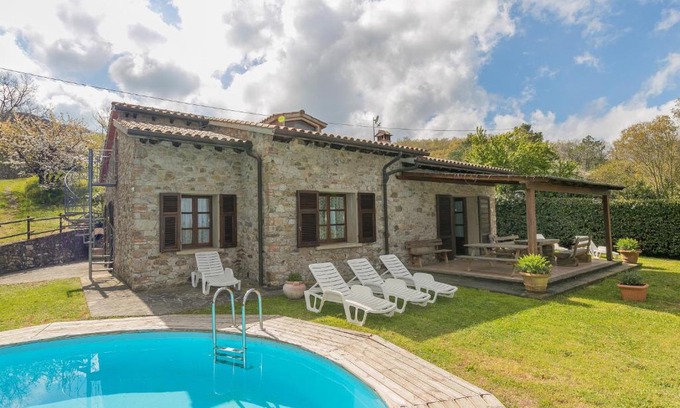 Castellina Marittima Casa | Stupendo rustico in pietra