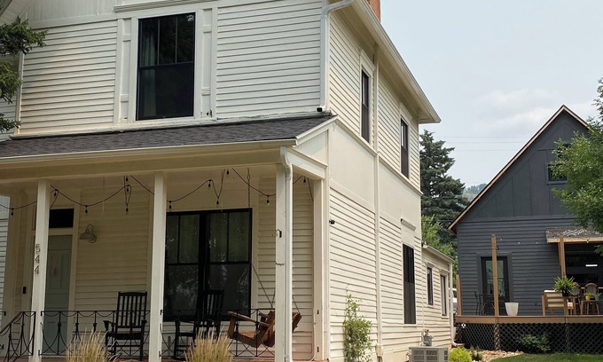 Spearfish Casa | The Haught House en Downtown Spearfish - Cocina recientemente renovada