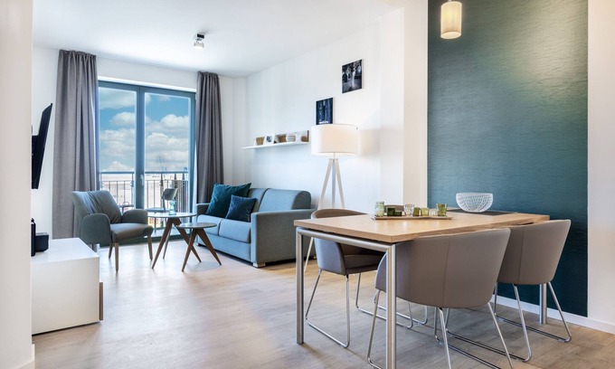 Wismar Apartamento | Stylisches Hafenapartment mit Balkon, Wlan, Saunanutzung und Tollem Hafenblick