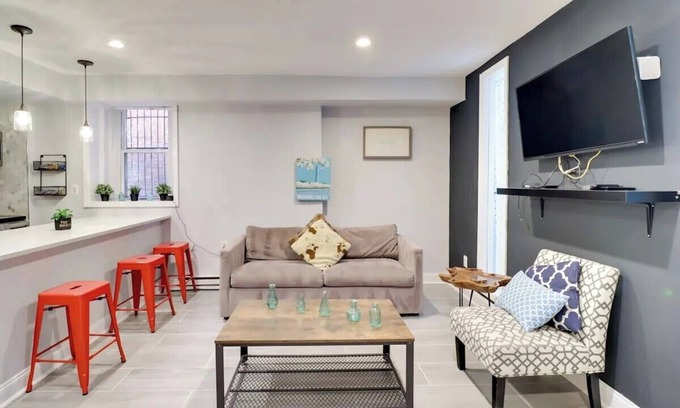 Truxton Circle Casa | Stylish 1BD Apartment in Downtown DC