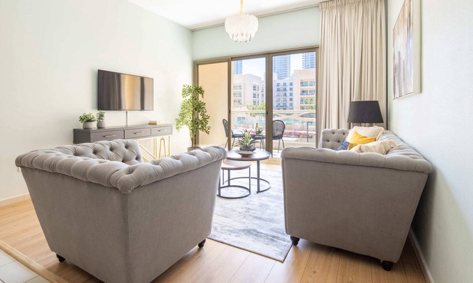 The Greens Apartamento | Stylish 1BR Close to Golf Course in The Greens