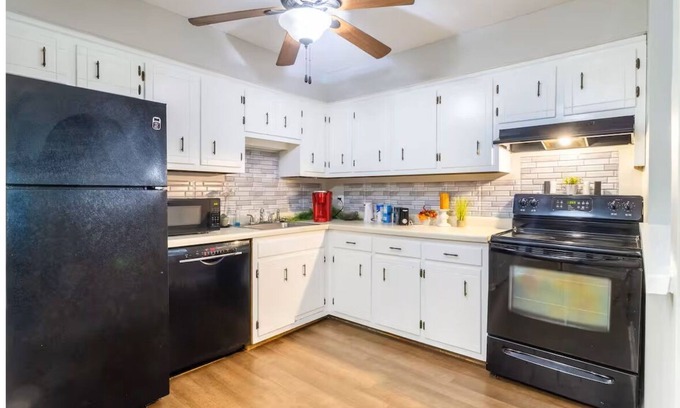 Edgehill Apartamento | ★ Stylish 1BR Condo on Music Row Walkable, Cozy, and Convenient ★