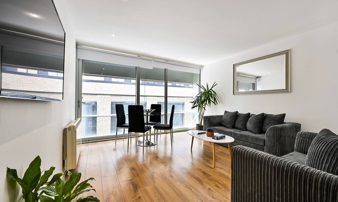 Stratford and New Town Apartamento | Stylish 2-Bed Apartment, sleeps 6 in Stratford E15