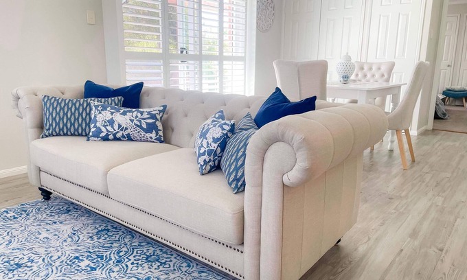 Hodgson Vale Casa | Stylish 2 Bedroom Guesthouse