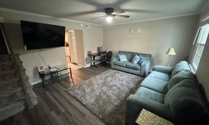 Greensboro Condominio | Stylish 2-Master bedroom condo off of Guilford college.