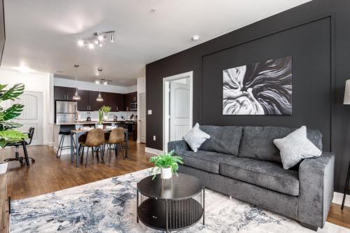 Frisco Apartamento | Stylish 2B2B Near Toyota HQ The Star Legacy West 2359