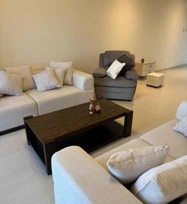 Trade Center Apartamento | Stylish 2BHK in Prime Location