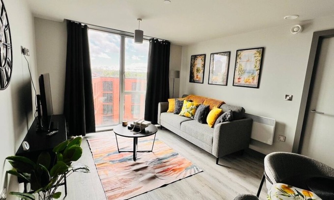 Birmingham City Centre Apartamento | Stylish 2BR 2Bath brand new apt