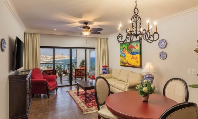 Los Cabos Hotel | Stylish 2BR Condo with Hot Tub & Tennis Court in Cabo San Lucas