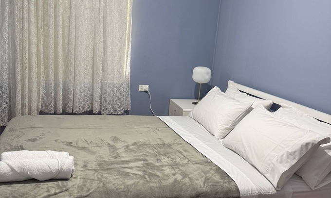 Hebersham Casa | Stylish 3 bedroom home to stay in Sydney