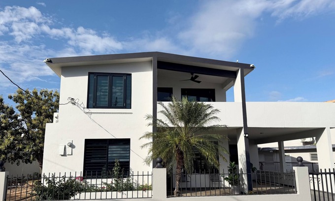Aguadilla Casa | Stylish 3-bedroom house with King Suite, Pool, Terrace, AC, WiFi in Aguadilla
