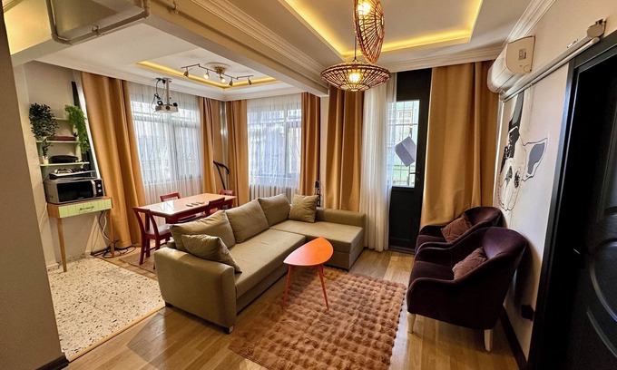 Emin Sinan Apartamento | Stylish 3 Room Flat 3 AC, WiFi Walk to Grandbazaar High speed WiFi , AC