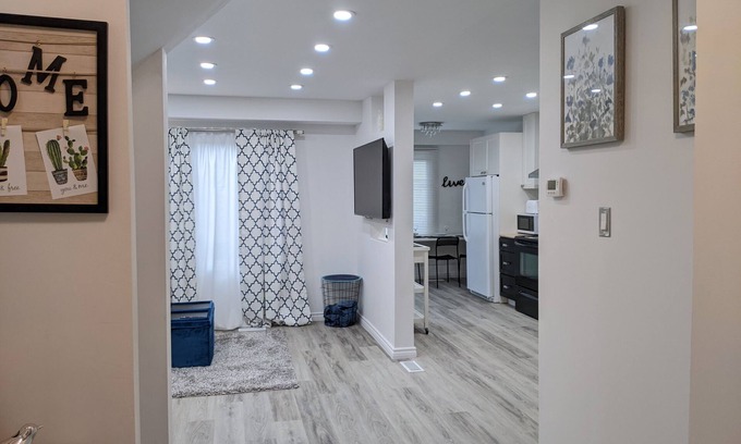 Barrie Casa | STYLISH 3BDR HOUSE BARRIE