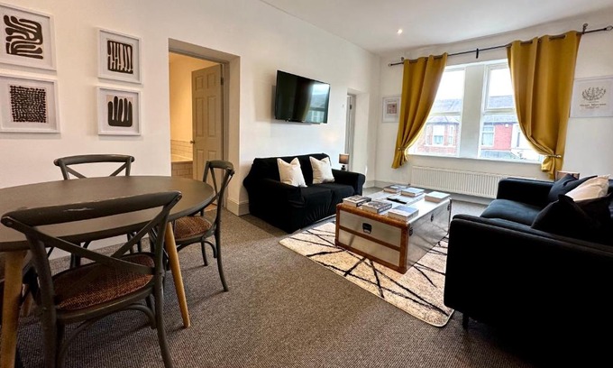 Heaton Apartamento | Stylish 3Bed apartment with FREE PARKING