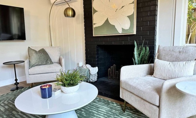 Tamalpais-Homestead Valley Casa | Stylish 3BR Mill Valley Mid-Century Modern Home