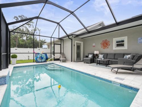 Ybor City Casa | Stylish 3BR Ybor Oasis w - Pvt - Pool and workspace