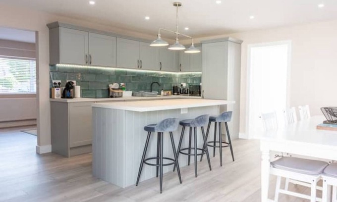 Nottingham Casa | Stylish 4 Bed, newly renovated home in Nottingham