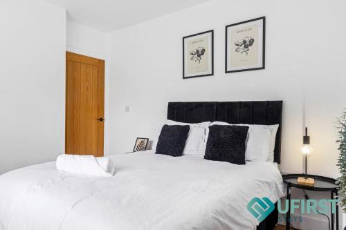 Woodthorpe Apartamento | Stylish 4BR House - Near City Hospital, Sherwood, Clinton Market, QMC & City Centre - Sleeps 8