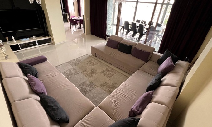 Constanta Apartamento | Stylish and Cozy Apartment at sea.