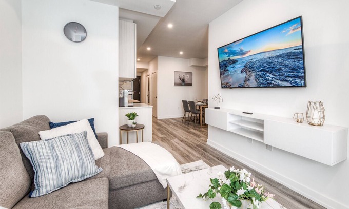Kitchener Condominio | Stylish and Cozy in DT Kitchener/Uptown Waterloo