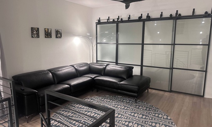 Seventh Ward Condominio | Stylish and modern 2-bedroom condo in the Historic New Marigny of New Orleans