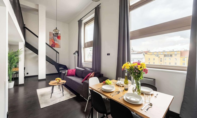 Karlin Apartamento | Stylish apartments near center