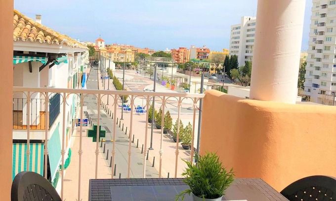 Arroyo de la Miel Apartamento | Apartamento Elegante Con Terraza Arroyo De La Miel