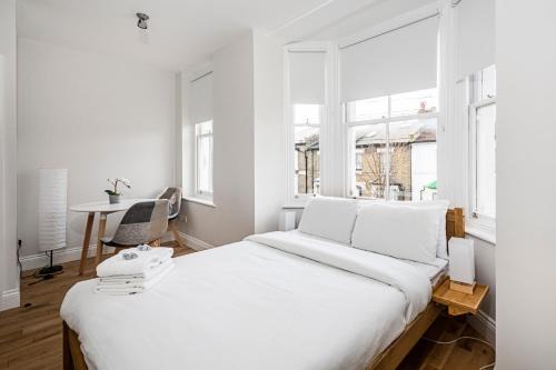 Shepherd's Bush Apartamento | Stylish Apartment, WHITE CITY - SK