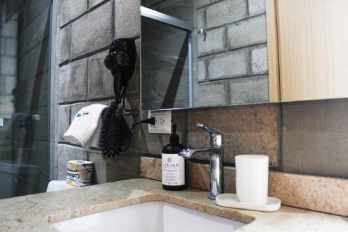 Downtown Guadalajara Apartamento | Stylish Authentic Loft w Gym
