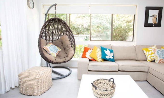 Ocean Shores Casa | STYLISH Beach house - 9 min walk to SOUTH GOLDEN beach! BOOK BLUESFEST!!