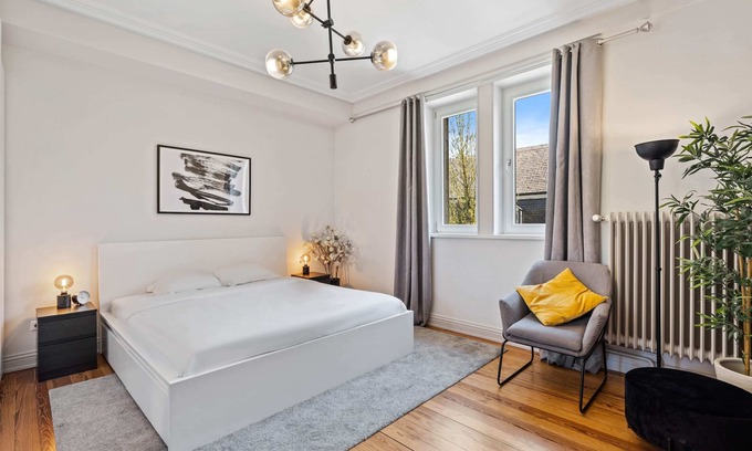 Limpertsberg Apartamento | Stylish City Escape: Modern 3-BR in Limpertsberg