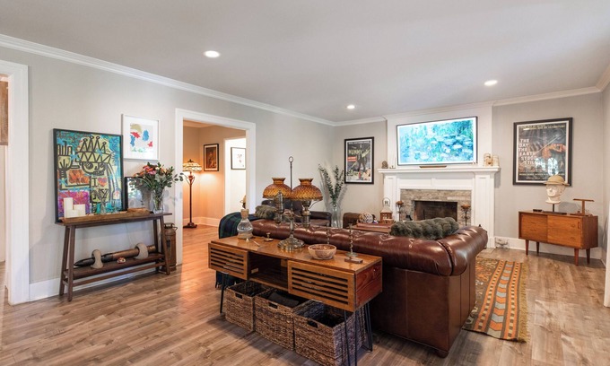 Park Mesa Heights Casa | Stylish Craftsman w/Garden Oasis in Central LA