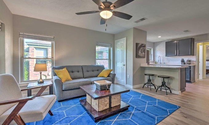 Oak Cliff Casa | Stylish Dallas Getaway Less Than 2 Miles to Bishop Arts!
