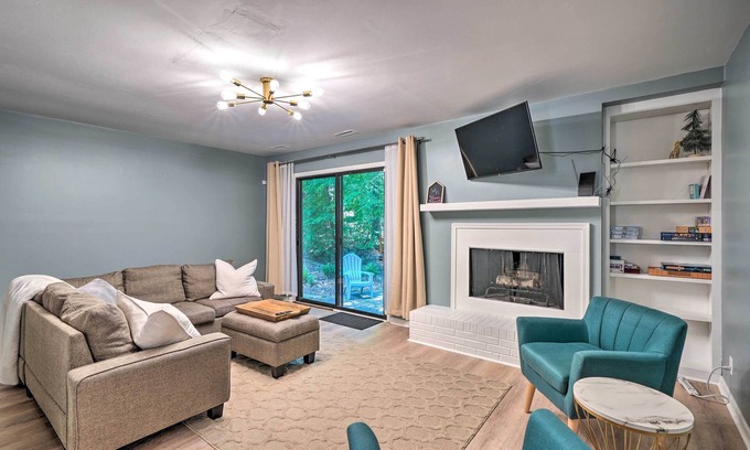 North Garrett Road Casa | Stylish Durham Townhome < 5 Mi to Downtown!