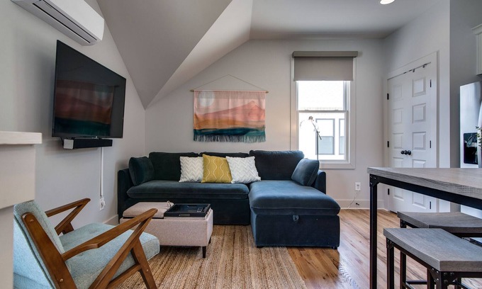 Greenwood Casa | Stylish Townhouse in East Nashville
