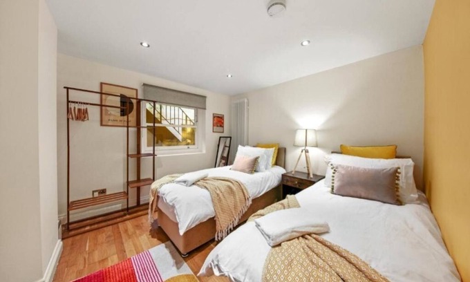 St. Pancras and Somers Town Apartamento | Stylish Flat | 5 min Walk Euston & Camden Sleeps 6
